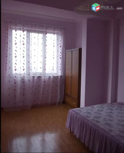 LA01862 Վարձով 4 սենյականոց բնակարան Պարույր Սևակ , նորակառույց շենք 