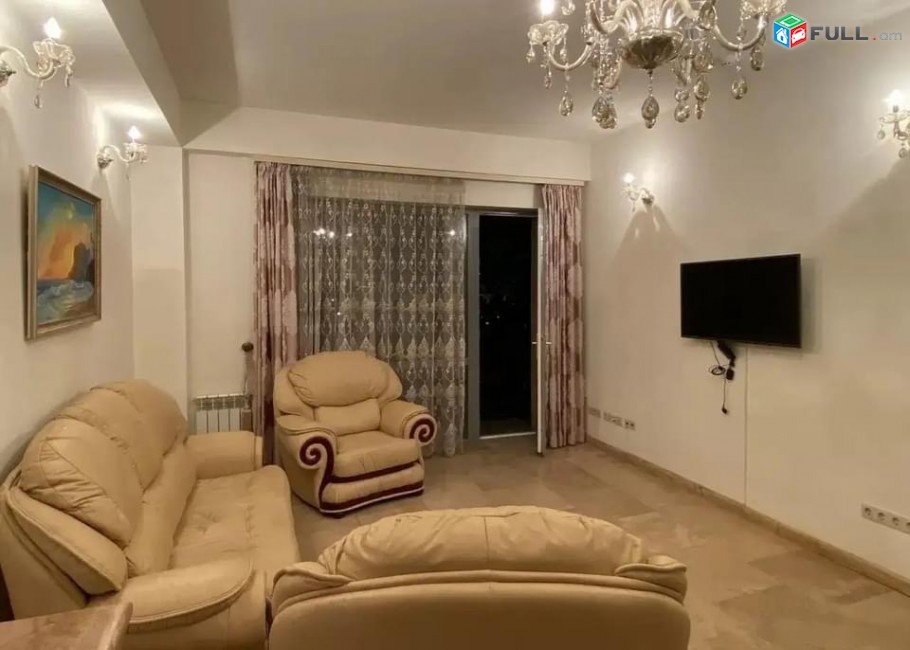 LA01868 Վարձով 2 սենյականոց բնակարան Հանրապետության փողոց , նորակառույց շենք 