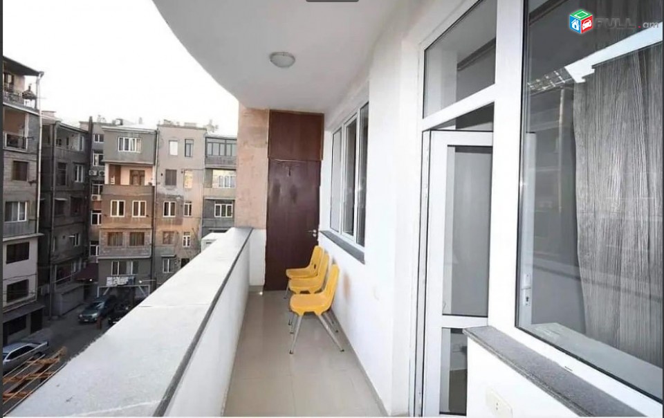 LA01925  Վարձով 3 սենյականոց բնակարան Արամի փողոց , նորակառույց 