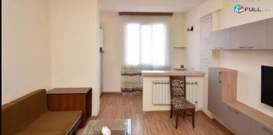 LA01943 Վարձով 2 սենյականոց բնակարան Դերենիկ Դեմիրճյան փողոցում 