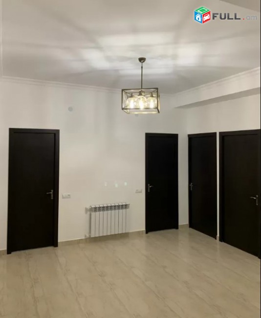 LA02445 Վարձով 3 սենյականոց բնակարան Ադոնց, Երազ բնակելի թաղամաս