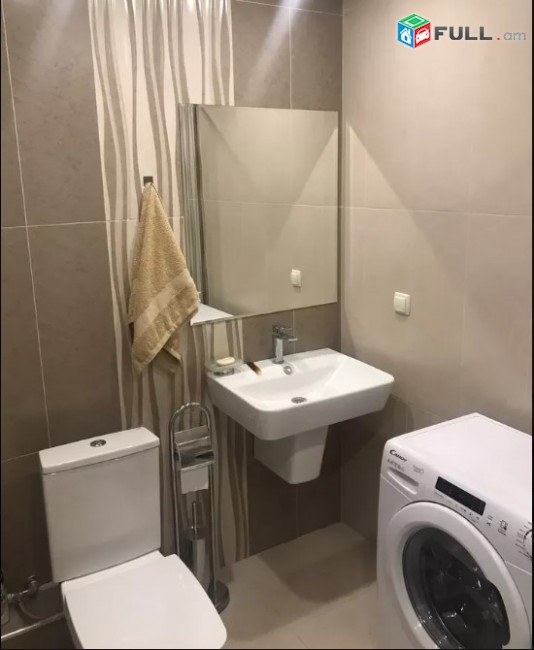 LA02455 Վարձով 3 սենյականոց բնակարան Կորյունի փողոցում