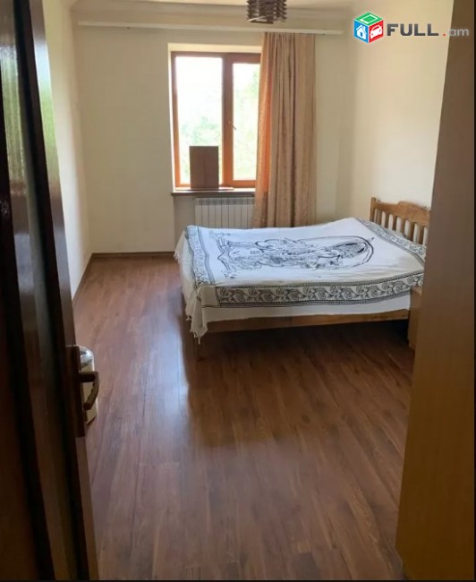 LA02553  Վարձով 3 սենյականոց բնակարան Հալաբյան, Թումոյի այգու հարեվանությամբ