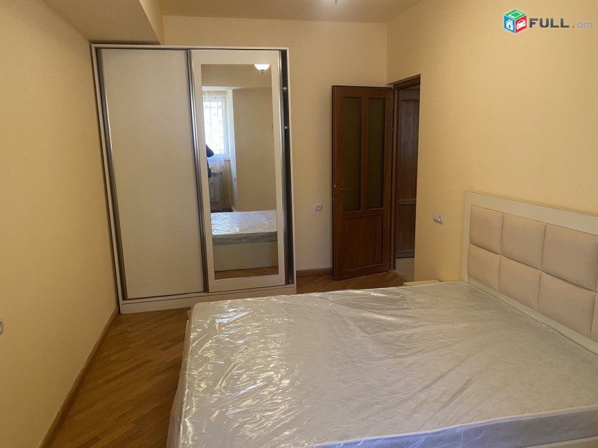 LA02572 Վարձով 3 սենյականոց բնակարան Ամիրյան , Արայ խանութի մոտ 