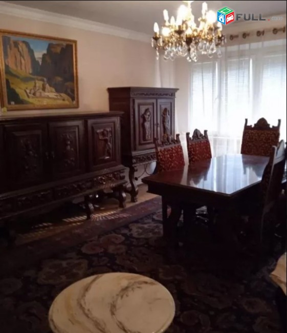 LA02662 Վարձով 4 սենյականոց բնակարան Երվանդ Քոչար փողոցում 