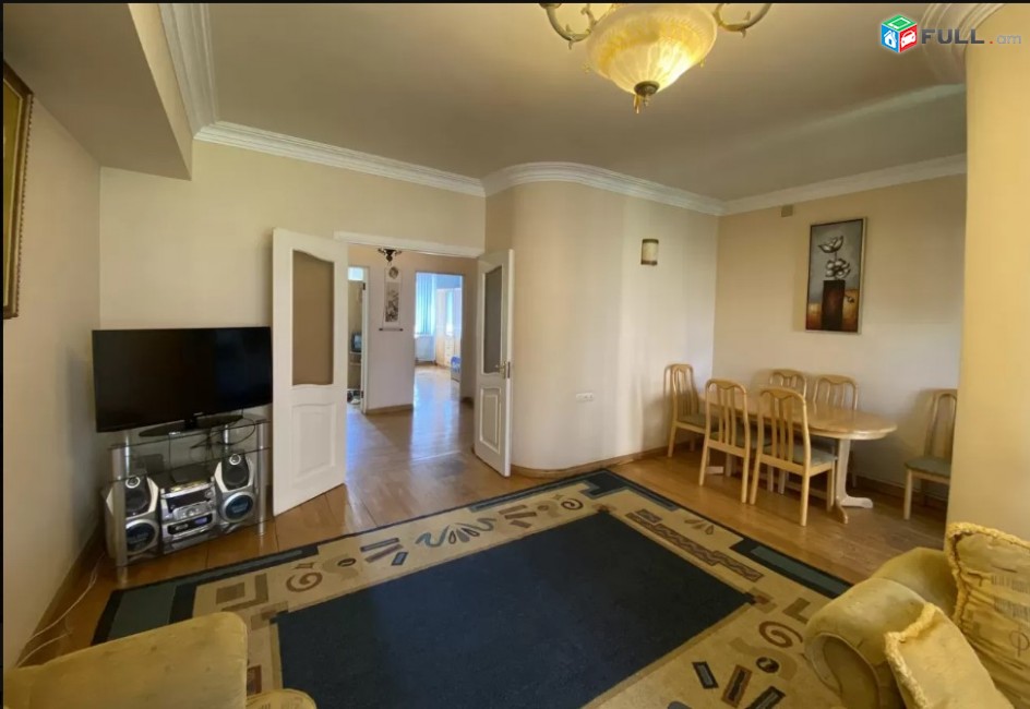 LA02664 Վարձով 4 սենյականոց բնակարան Նալբանդյան փողոցում 