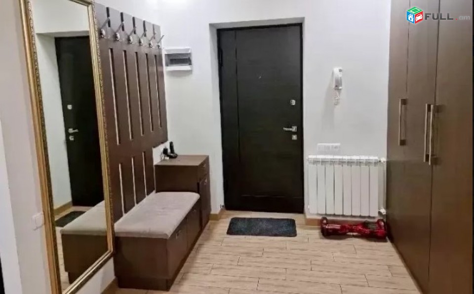 LA02805  Վարձով 3 սենյականոց բնակարան Վարդանանց փողոց , Ալեք Մանուկյան խաչմերուկի մոտ 