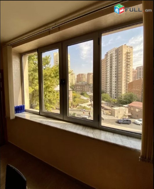 LA02862 Վարձով ունիվերսալ կոմերցիոն տարածք 700 քմ, Սարյան փողոց , Ամիրյան խաչմերուկ 