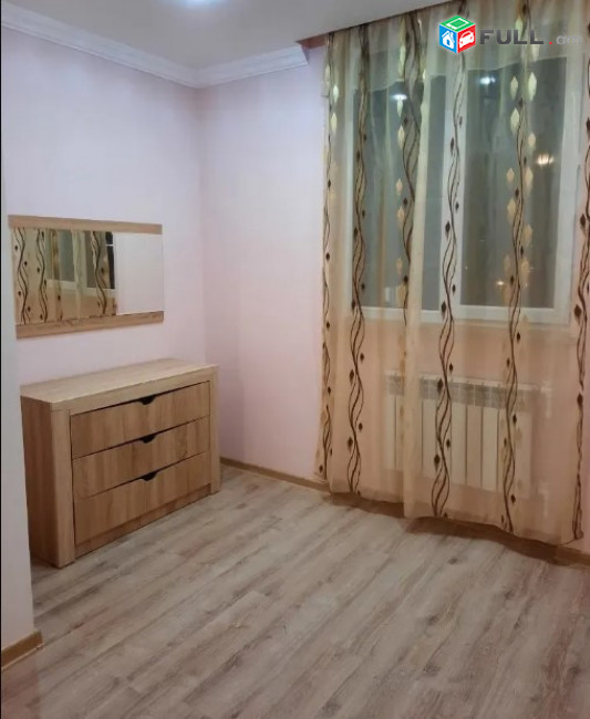 LA03063 Վարձով 3  սենյականոց բնակարան Չեխովի փողոց, նորակառույց շենք