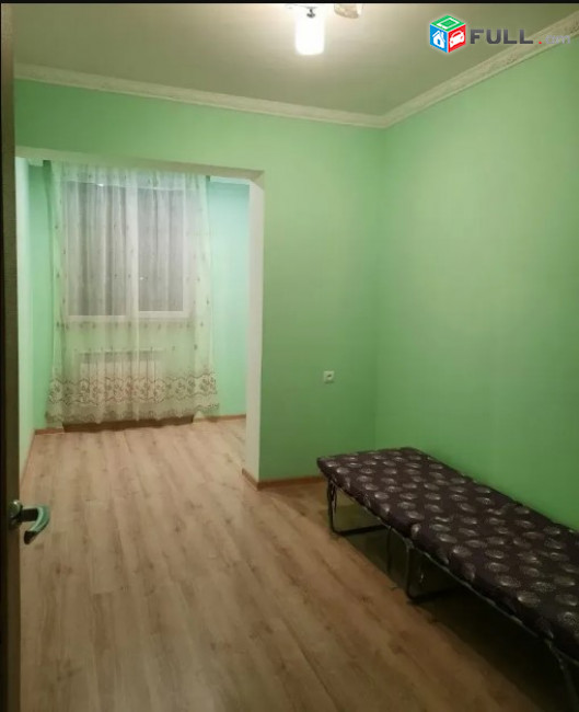 LA03063 Վարձով 3  սենյականոց բնակարան Չեխովի փողոց, նորակառույց շենք