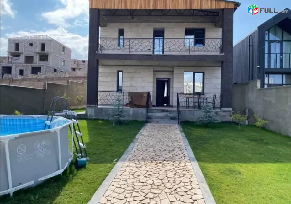 LA03132 Վարձով 2 հարկանի 5 սենյականոց առանձնատուն Ավան , Դուրյան թաղամասում 