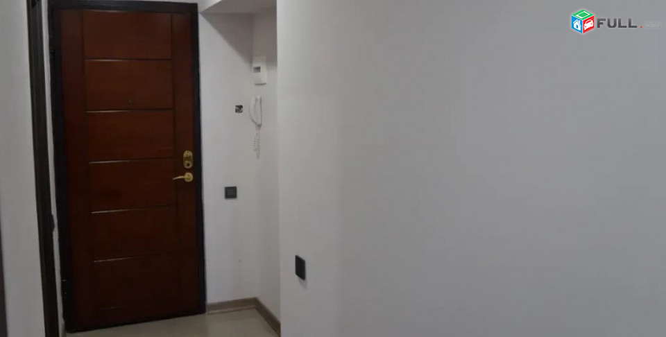LA03198 Վարձով 2 սենյականոց բնակարան Նալբանդյան փողոցում