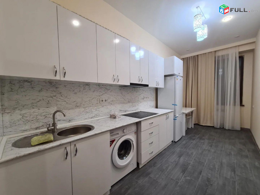 LA03225 Վարձով 3 սենյականոց բնակարան Ադոնց , Երազ բնակելի թաղամաս
