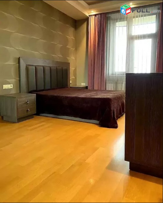 LA02897 Վարձով 3 սենյականոց բնակարան Լեռ Կամսար ,Ամերիկյան համալսարանի մոտ