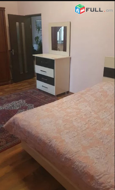 LA03295 Վարձով 3 հարկանի 8 սենյականոց առանձնատուն Դեմիրճյան Պռոշյան խաչմերուկ