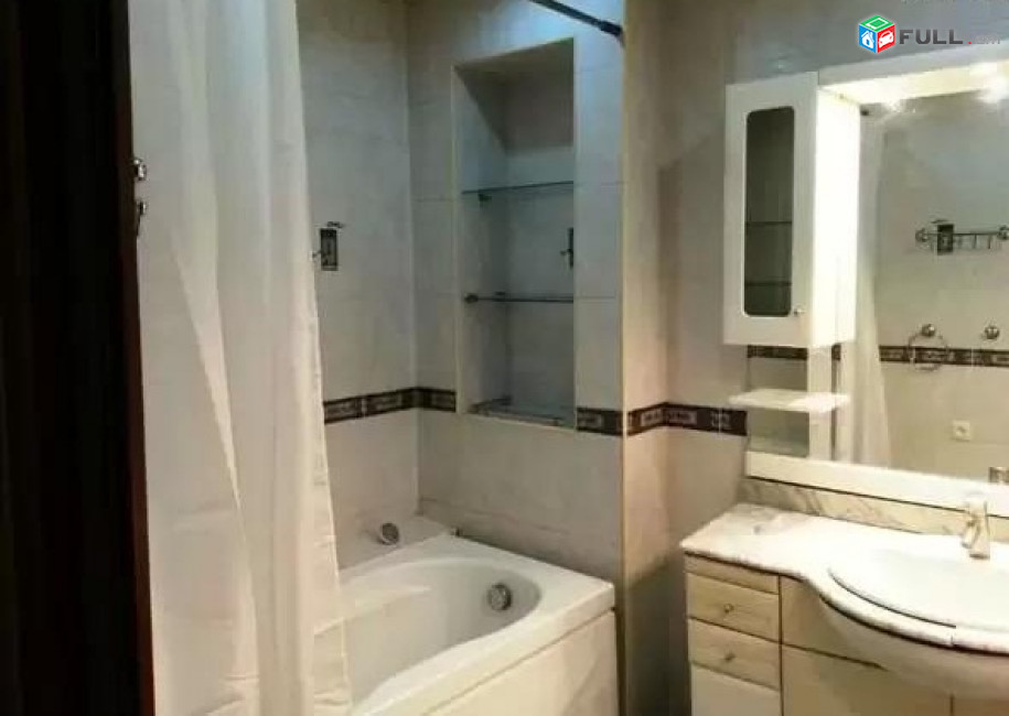 LA03309 Վարձով - 4 սենյականոց բնակարան Սարյան փողոցում