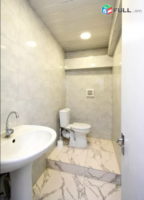 LA03311 Վարձով ունիվերսալ տարածք Տերյան փողոցում 