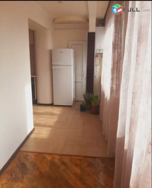 LA03317 Վարձով 3 սենյականոց բնակարան Կոմիտաս , Վրացական փողոցում 