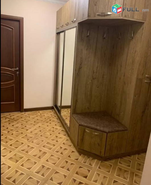 LA03320 Վարձով 4 սենյականոց բնակարան Հին Երևանցու փողոց , Օպերա 