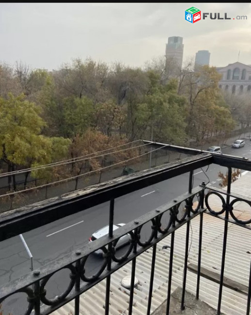 LA03342 Վարձով 3 սենյականոց բնակարան Զաքյան փողոց , Սիրահարների այգու մոտ