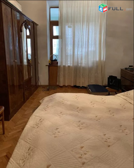 LA03342 Վարձով 3 սենյականոց բնակարան Զաքյան փողոց , Սիրահարների այգու մոտ