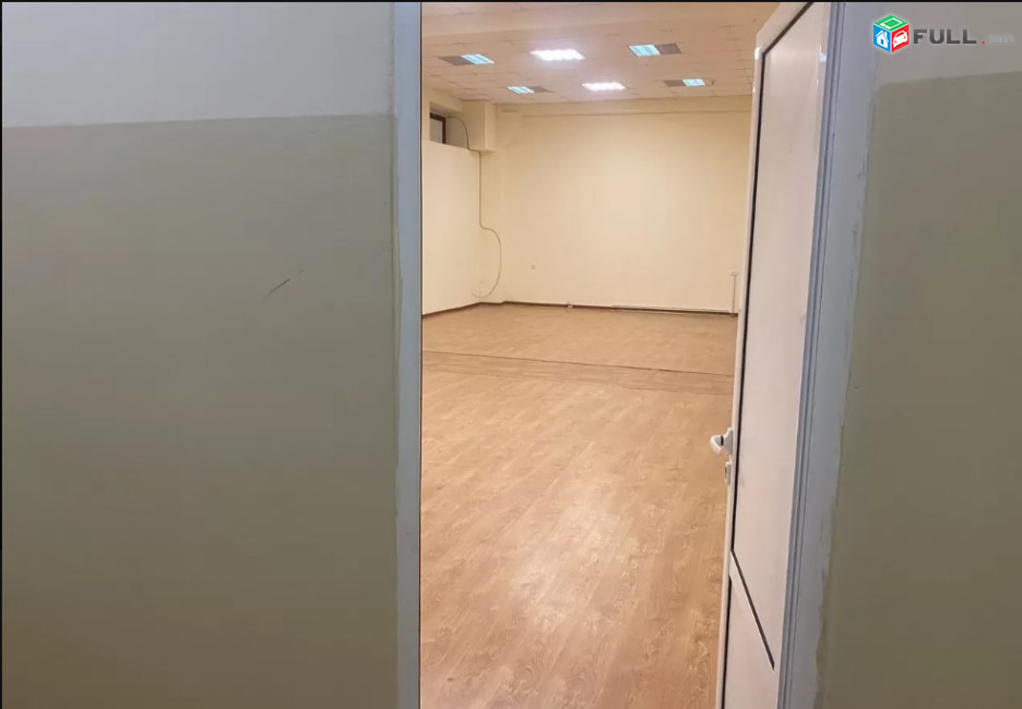 LA03369 Վարձով 100 քմ  գրասենյակային տարածք Հակոբ Հակոբյան փողոցում
