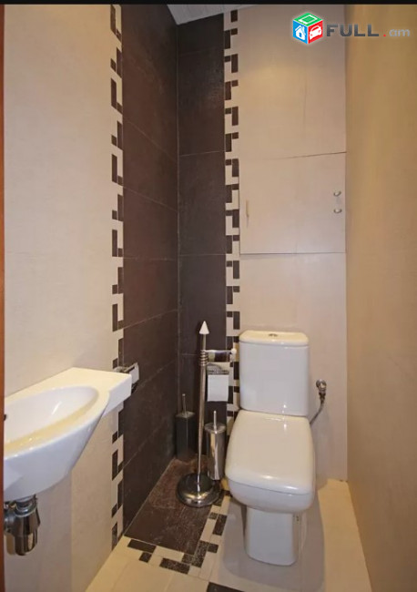 LA03370  Վարձով 4 սենյականոց բնակարան Տիգրան Մեծ , Հանրապետության Հրապարակ  ից 150 մետր հեռու