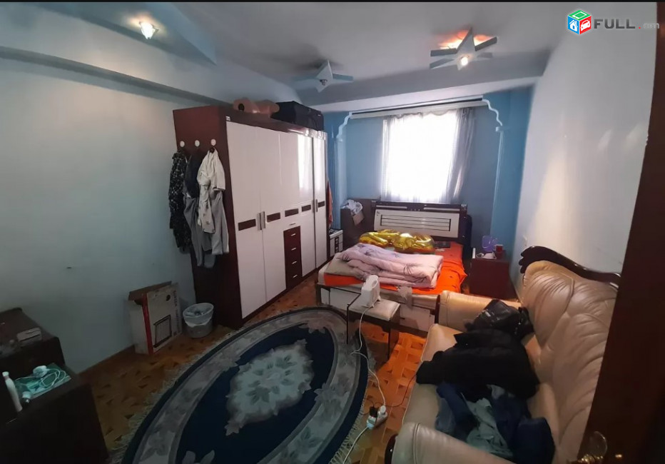 LA03379 Վարձով 3 սենյականոց բնակարան Մամիկոնյանց փողոցում 
