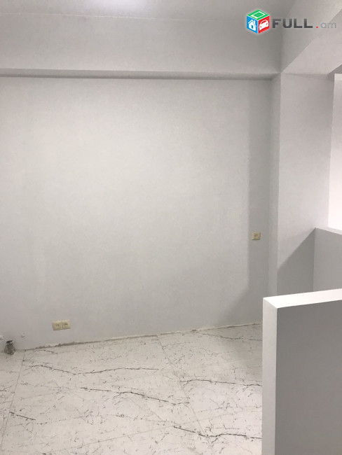LA03374 Վարձով 150 քմ գրասենյակային տարածք Կոմիտաս , KFC -ի դիմաց