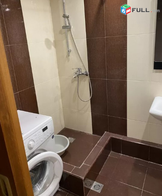 LA03392 Վարձով 4 սենյականոց բնակարան Մաշտոցի պողոտա , Օպերա