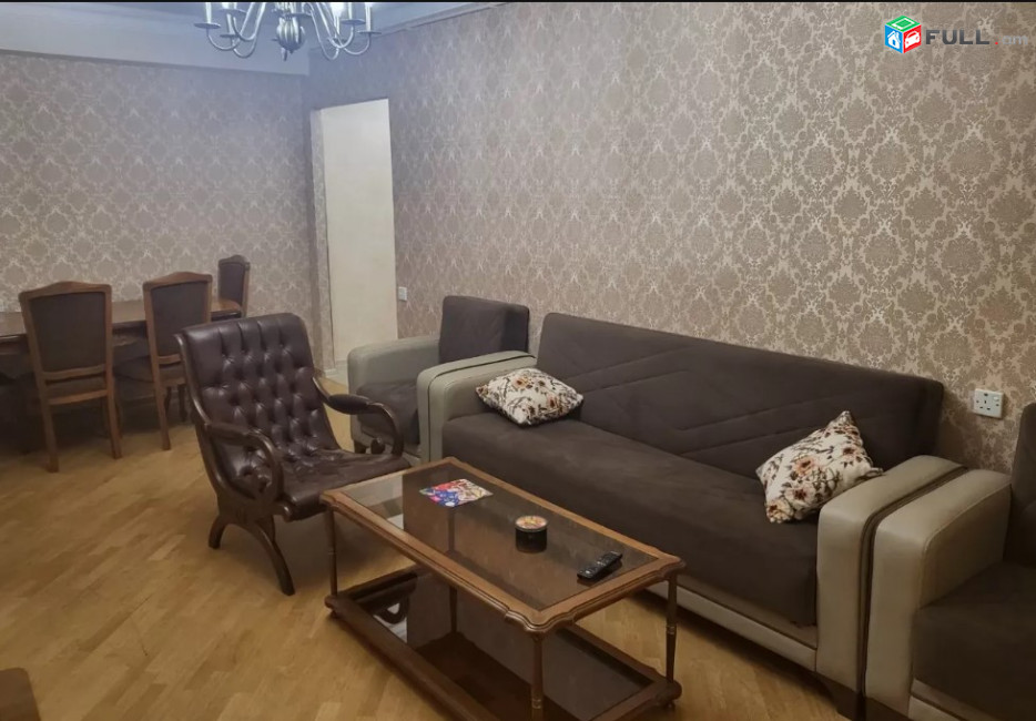 LA03392 Վարձով 4 սենյականոց բնակարան Մաշտոցի պողոտա , Օպերա