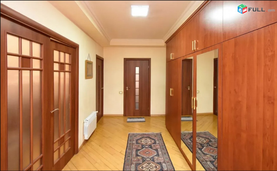LA03397 Վարձով 3 սենյականոց բնակարան Մոսկովյան փողոց , Օպերա 