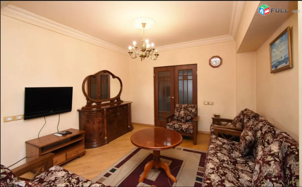 LA03397 Վարձով 3 սենյականոց բնակարան Մոսկովյան փողոց , Օպերա 