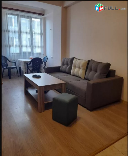 LA03465 Վարձով 3 սենյականոց բնակարան Ադոնց , Երազ բնակելի թաղամաս նորակառույց շենք 