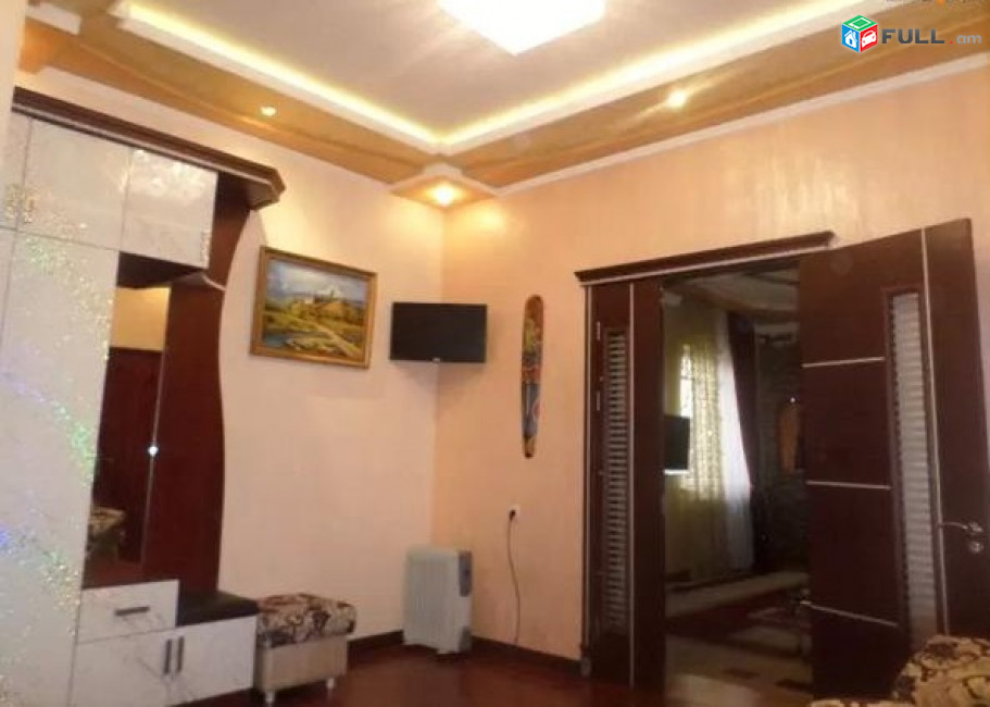 LA03486 Վարձով 3 սենյականոց սեփական տուն Քանաքեռ, Սարկավագի փողոց Ռուսական եկեղեցու մոտ