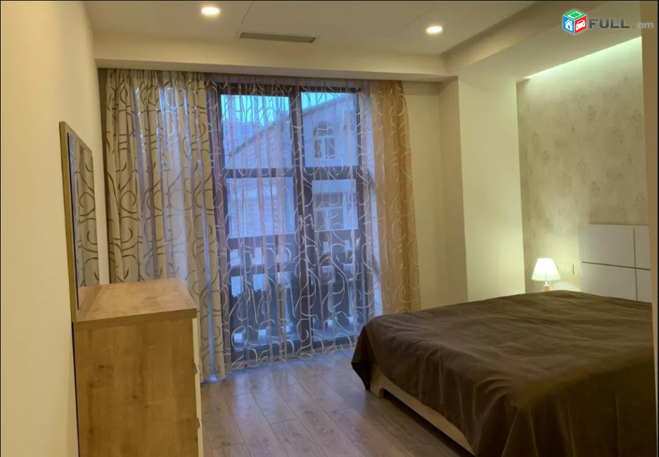 LA09369 Վարձով 2 սենյականոց բնակարան Եզնիկ Կողբացի, նորակառույց շենք