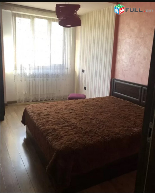  LA03582 Վարձով 2 սենյականոց բնակարան Մոսկովյան փողոցում 