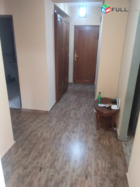 LA03594 Վարձով 3 սենյականոց բնակարան Մամիկոնյանց փողոց , Ֆուրմանով 