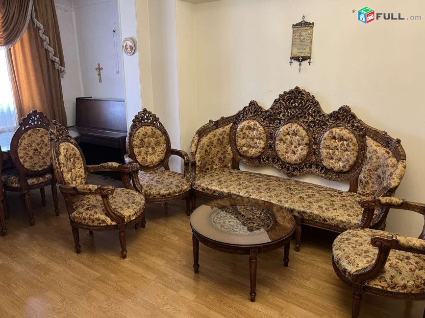 LA03672 Վարձով 2 սենյականոց բնակարան Լենինգրադյան փողոցում 
