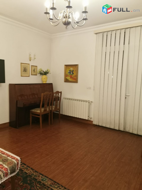 LA03688 Վարձով 3 սենյականոց բնակարան Սարյան փողոցում