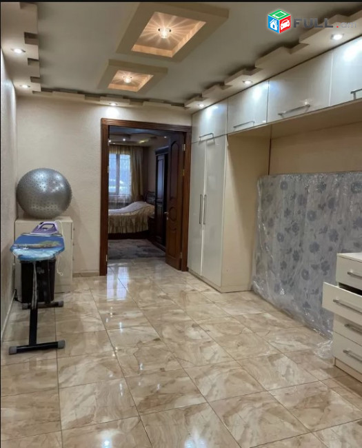 LA03669 Վարձով 4 սենյականոց բնակարան Վրացական փողոցում