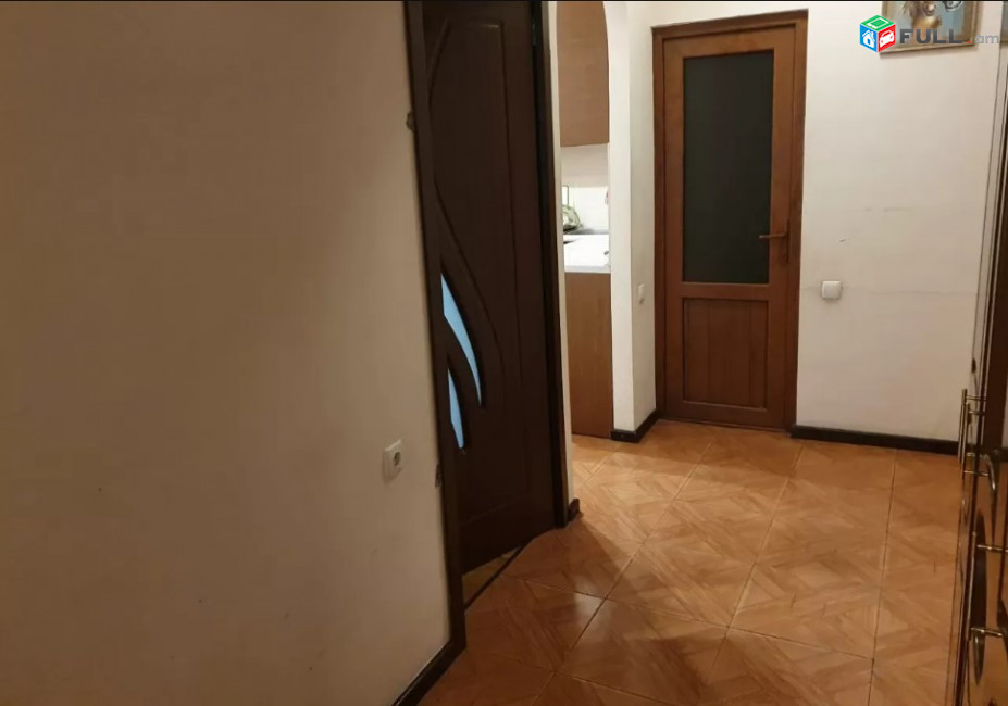 LA03703 Վարձով 2 սենյականոց բնակարան Թումանյան փողոցում 