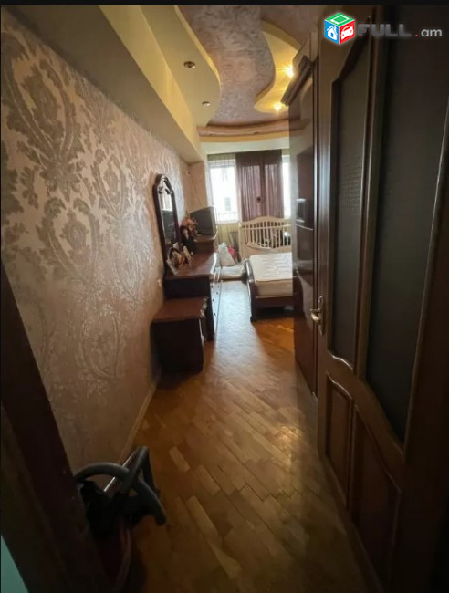 LA03704 Վարձով 2 սենյականոց բնակարան Աղայան փողոց ,Աբովյան 