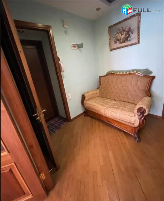 LA03704 Վարձով 2 սենյականոց բնակարան Աղայան փողոց ,Աբովյան 