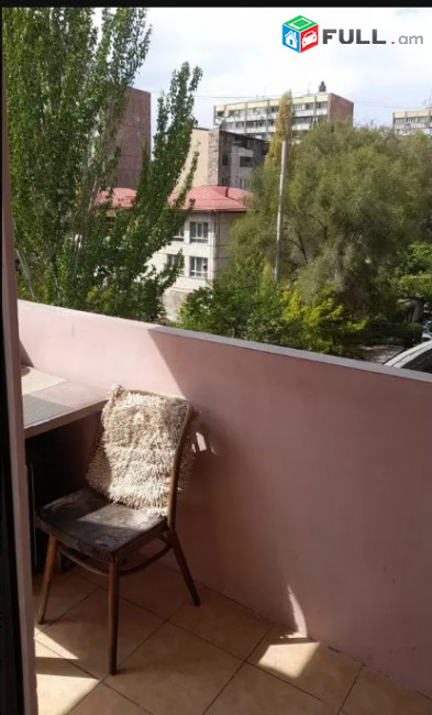 LA03839 Վարձով 2 սենյականոց բնակարան Ամիրյան փողոցում 