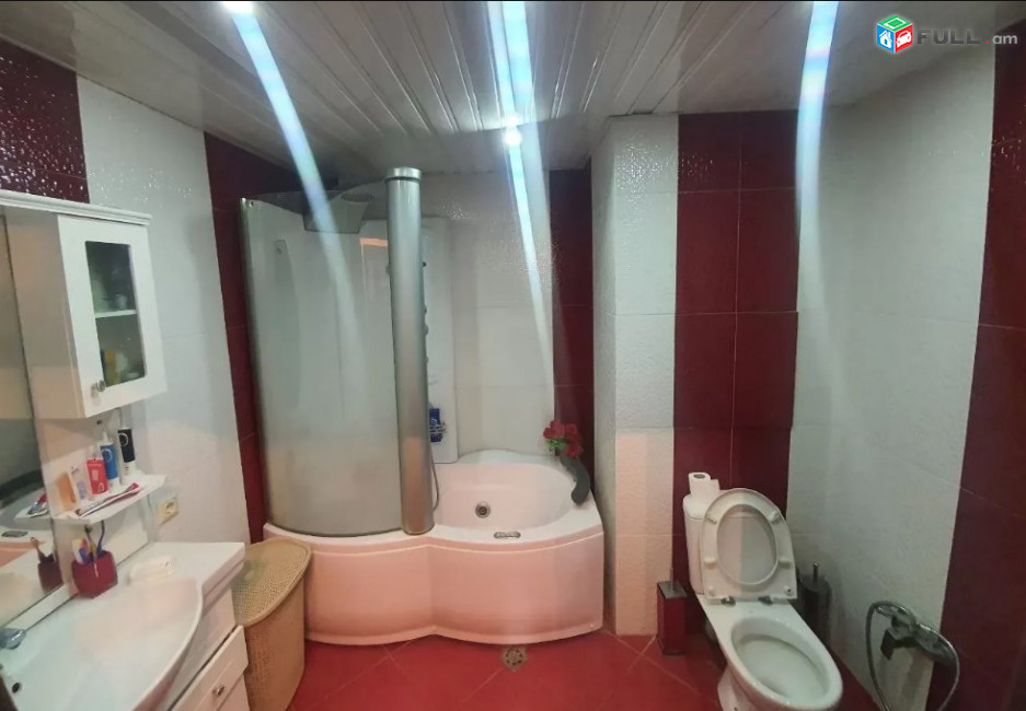 LA03864  Վարձով 3 սենյականոց բնակարան Արաբկիր , Մամիկոնյանց փողոց