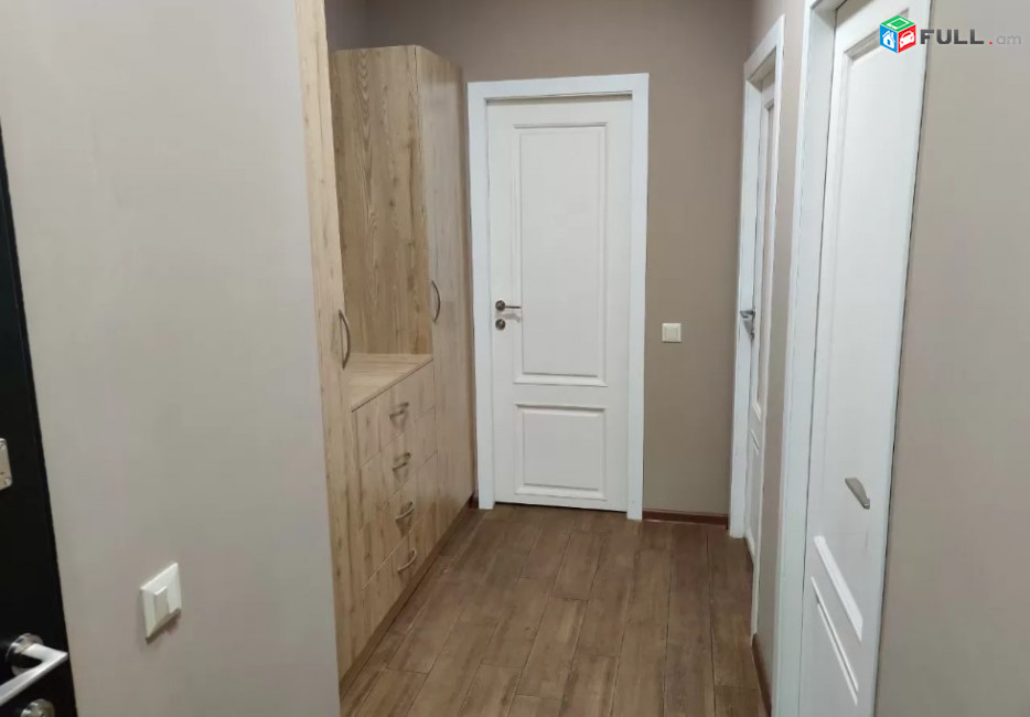 LA03869 Վարձով 2 սենյականոց բնակարան Մոսկովյան փողոցում 