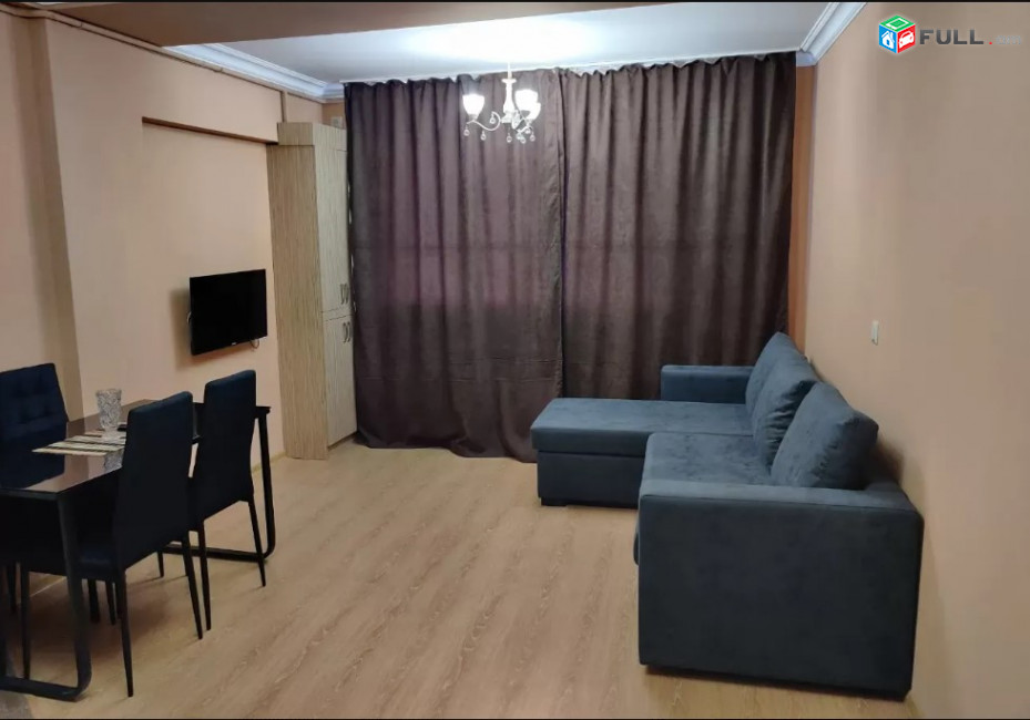 LA03869 Վարձով 2 սենյականոց բնակարան Մոսկովյան փողոցում 