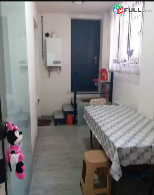 LA03882 Վարձով 75 քմ . գրասենյակային տարածք Բաղրամյան , Բաղրամյան մետրոյի հարևանությամբ