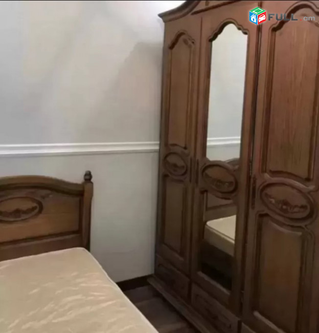 LA03900 Վարձով 4 սենյականոց բնակարան Չարենց փողոց , Սայաթ Նովա խաչմերուկի մոտ